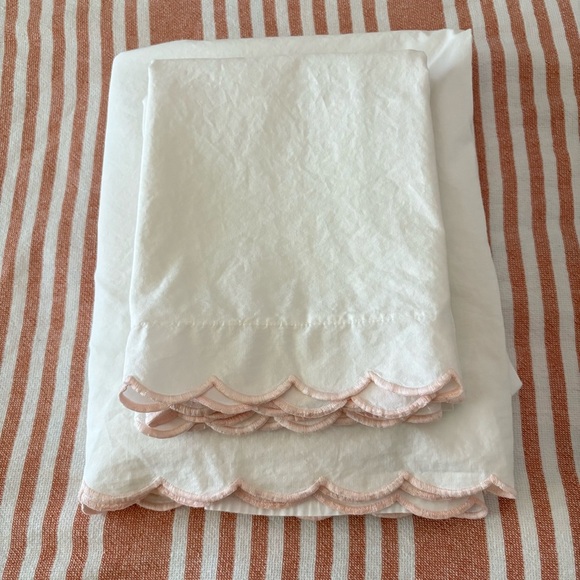 Vintage Other - VTG Made in France King size flat sheet + sham set cotton pink scalloped edge